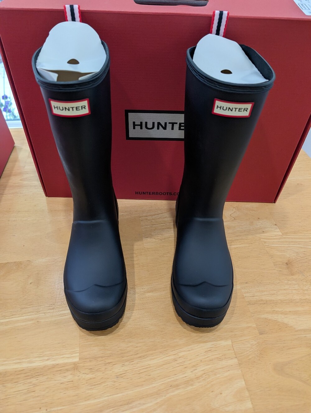 Hunter Black Tall Rubber Rain Boots Size 8